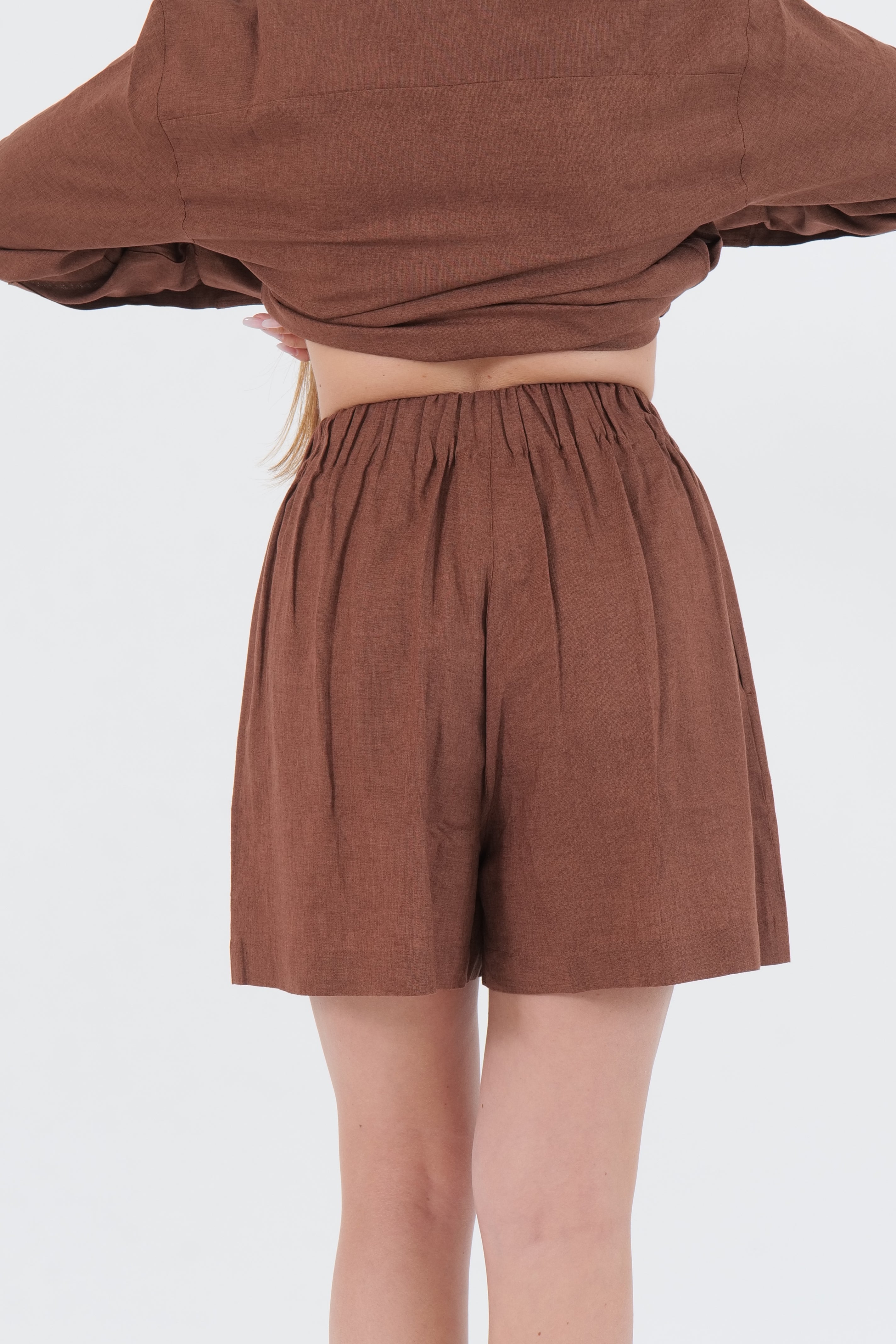 SHORT IN LINO MORO
