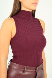 RIBBED TOP WITH SLEEVES