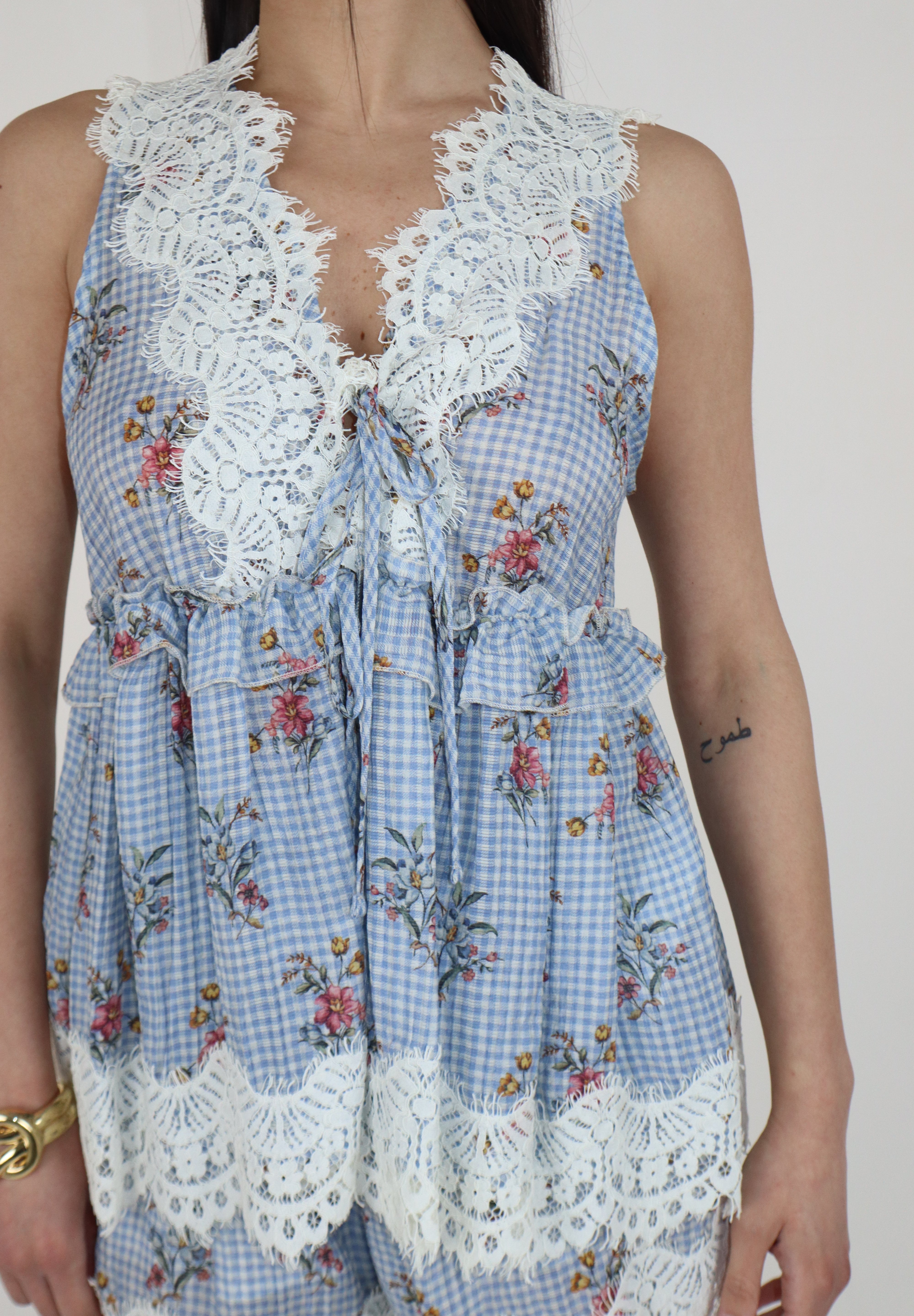 BLUSA FLOWERS SKY