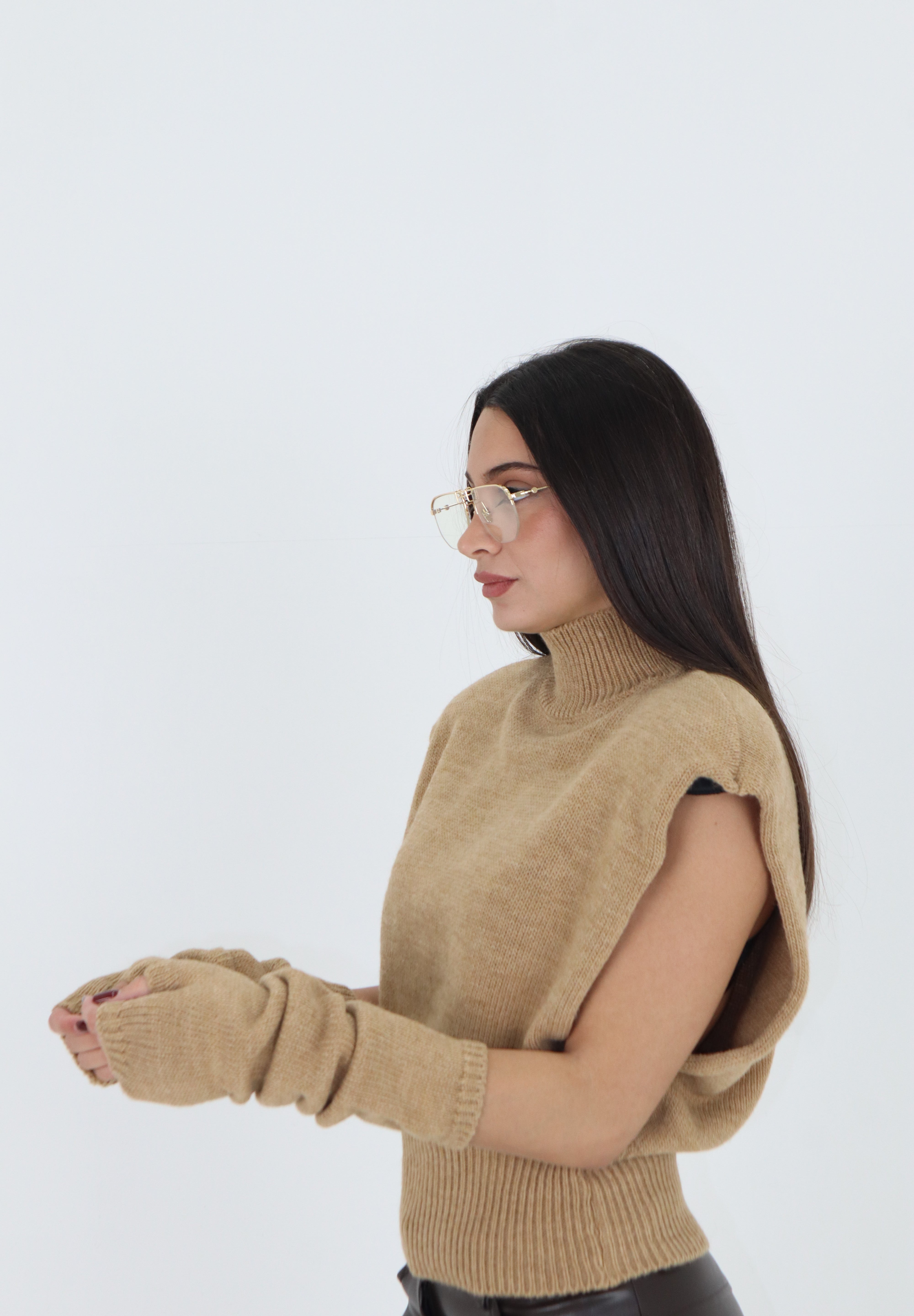 MAGLIONCINO CON MANICOTTI