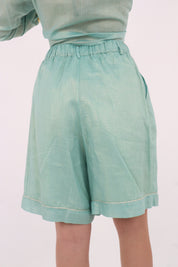 SHORT GREEN
