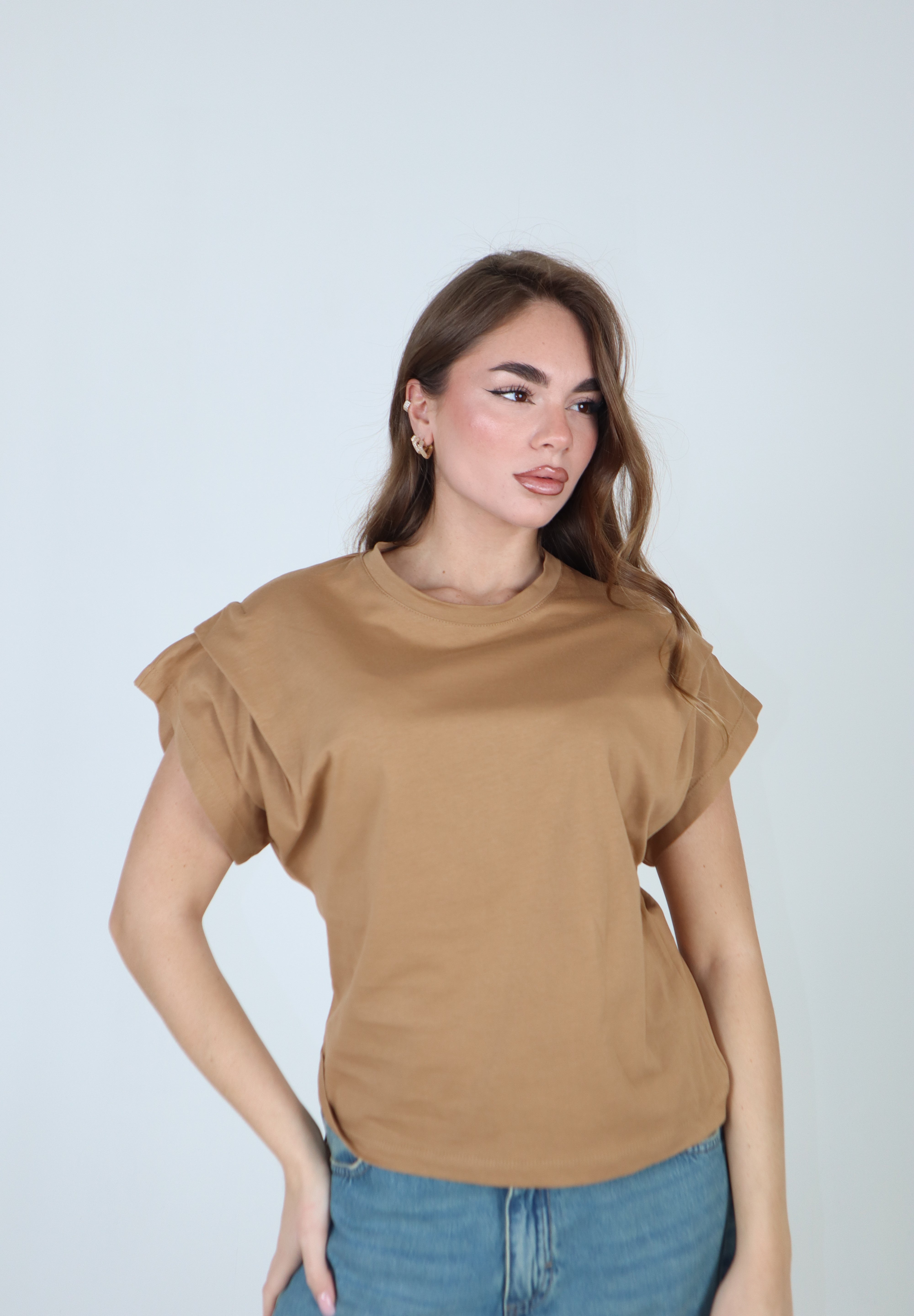 T-SHIRT CARLY CAMMELLO