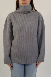 Maglione over collo alto