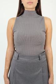 RIBBED TOP WITH SLEEVES