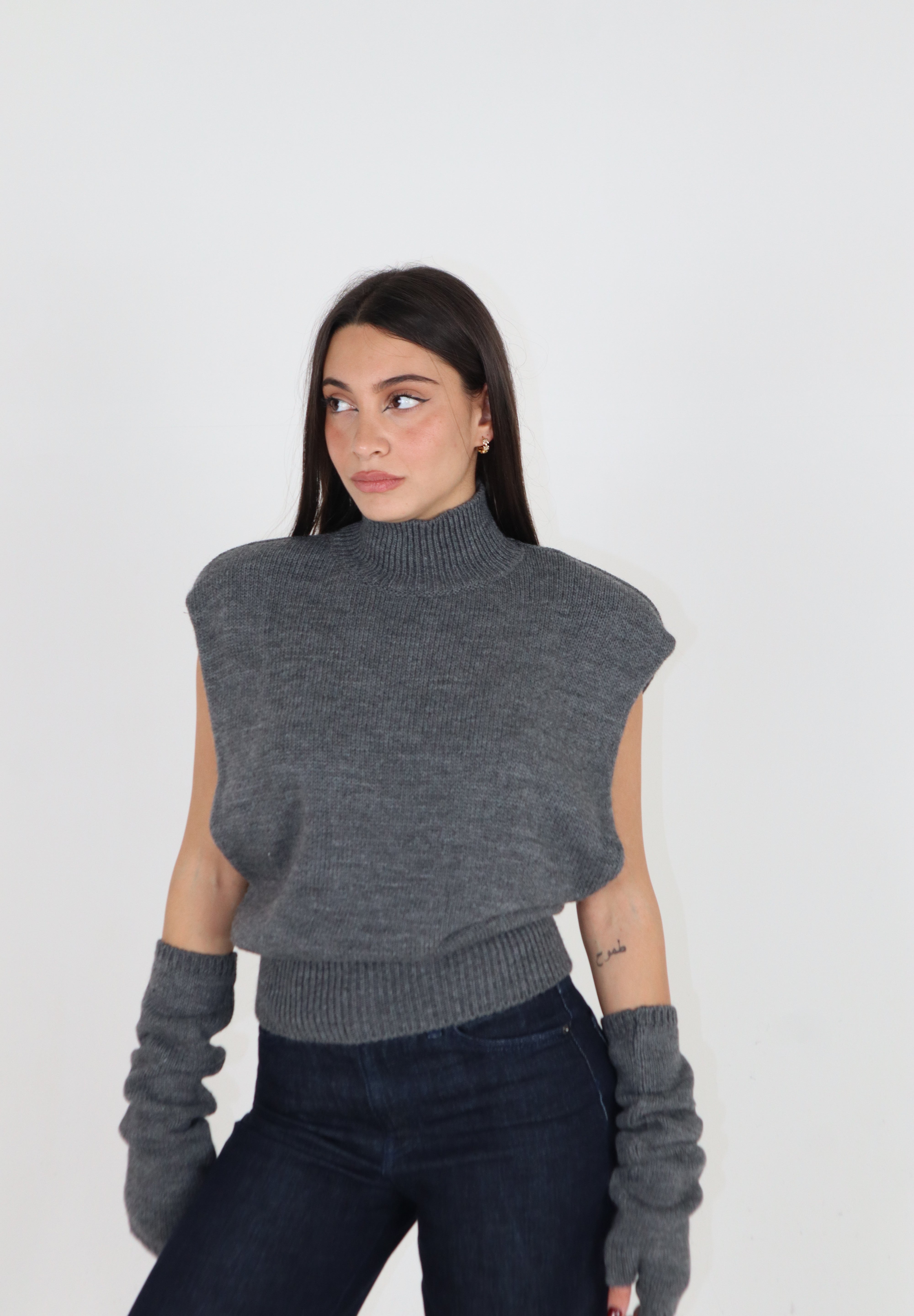 MAGLIONCINO CON MANICOTTI