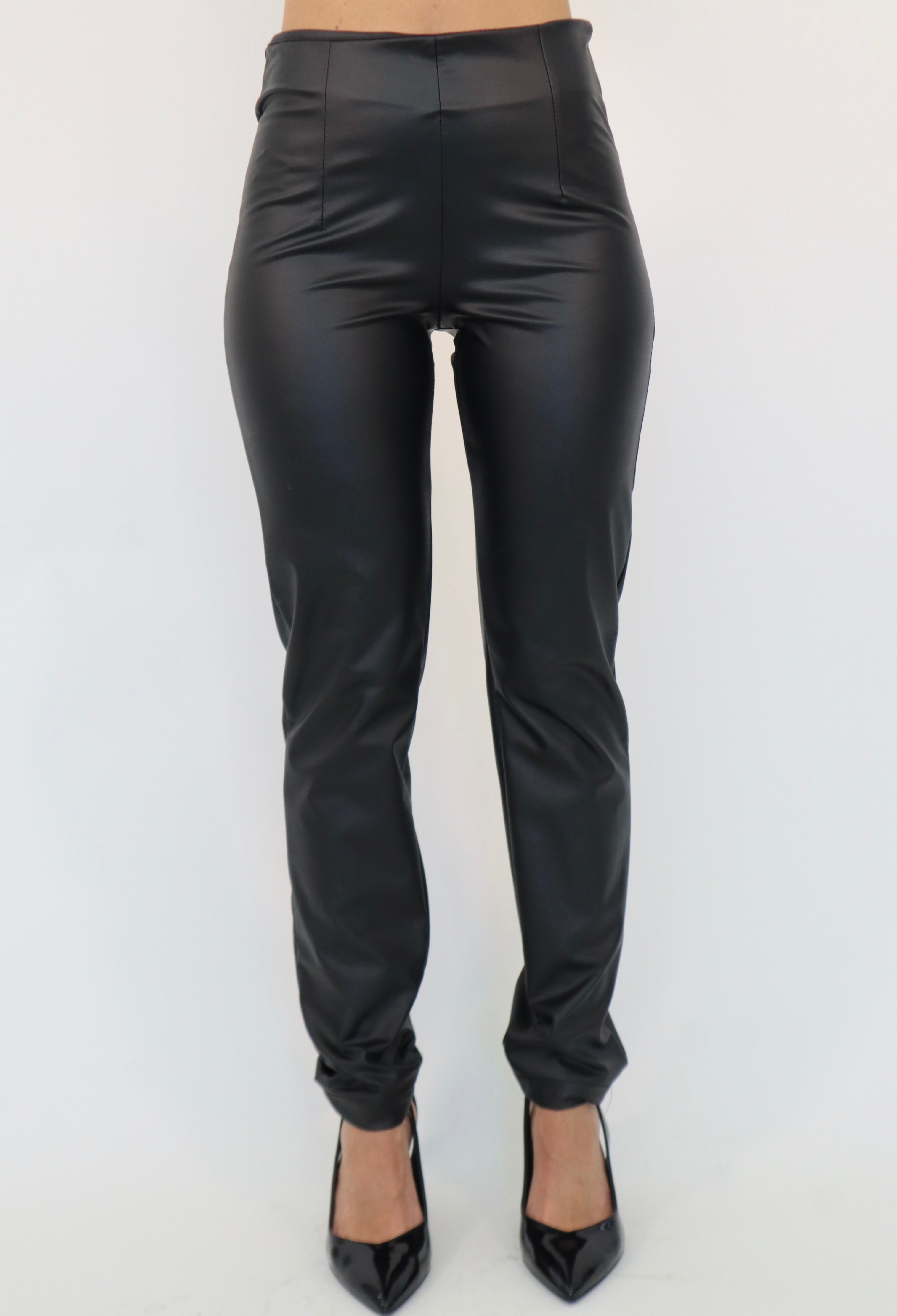 LEATHER TROUSERS