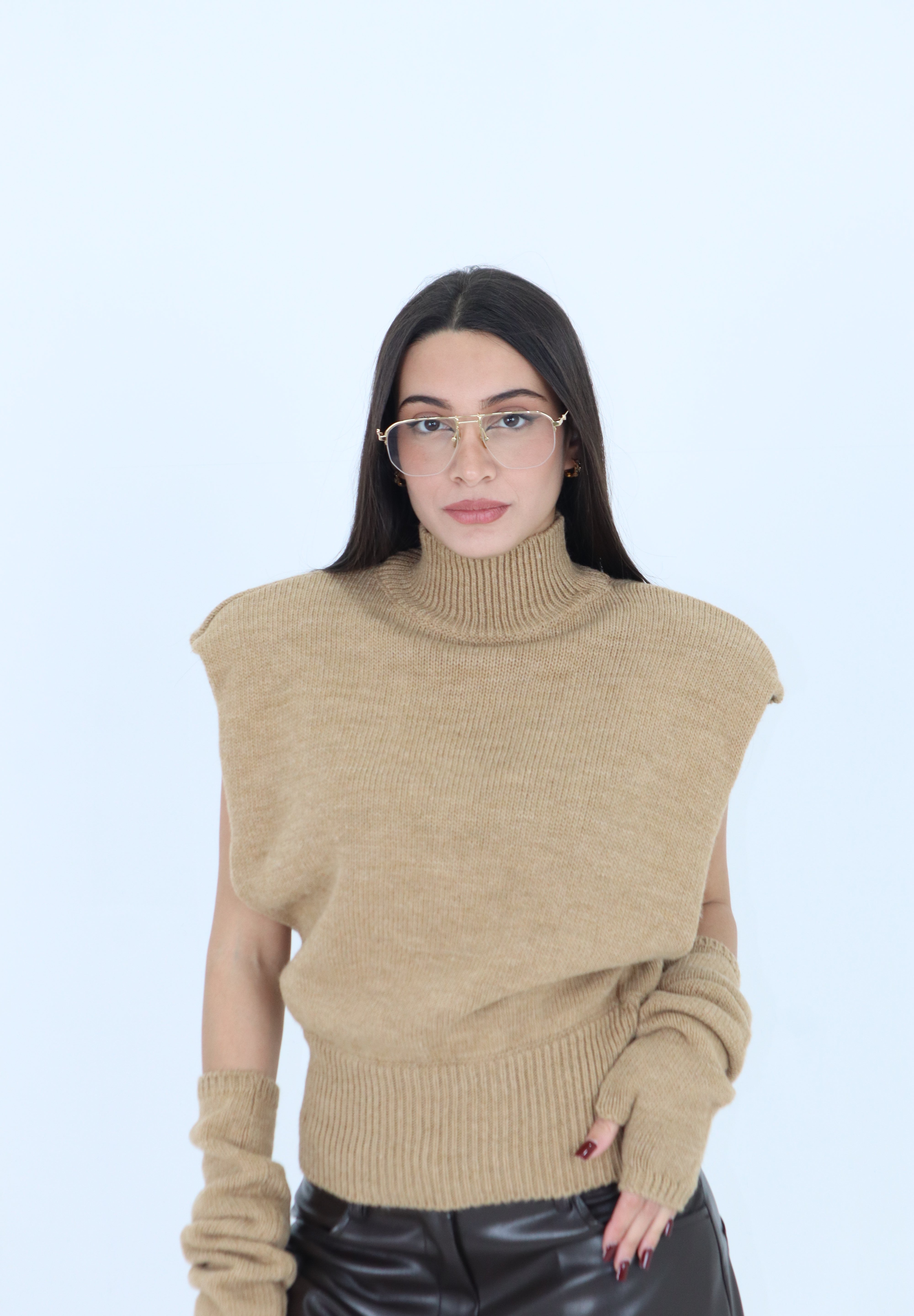 MAGLIONCINO CON MANICOTTI