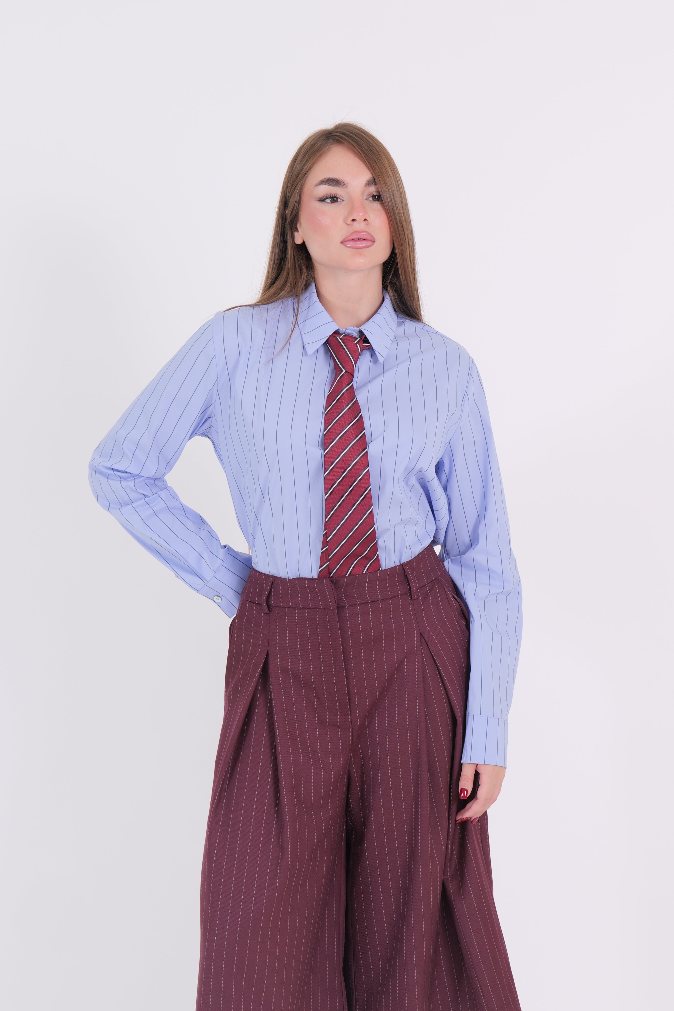 CAMICIA CON CRAVATTA CELESTE