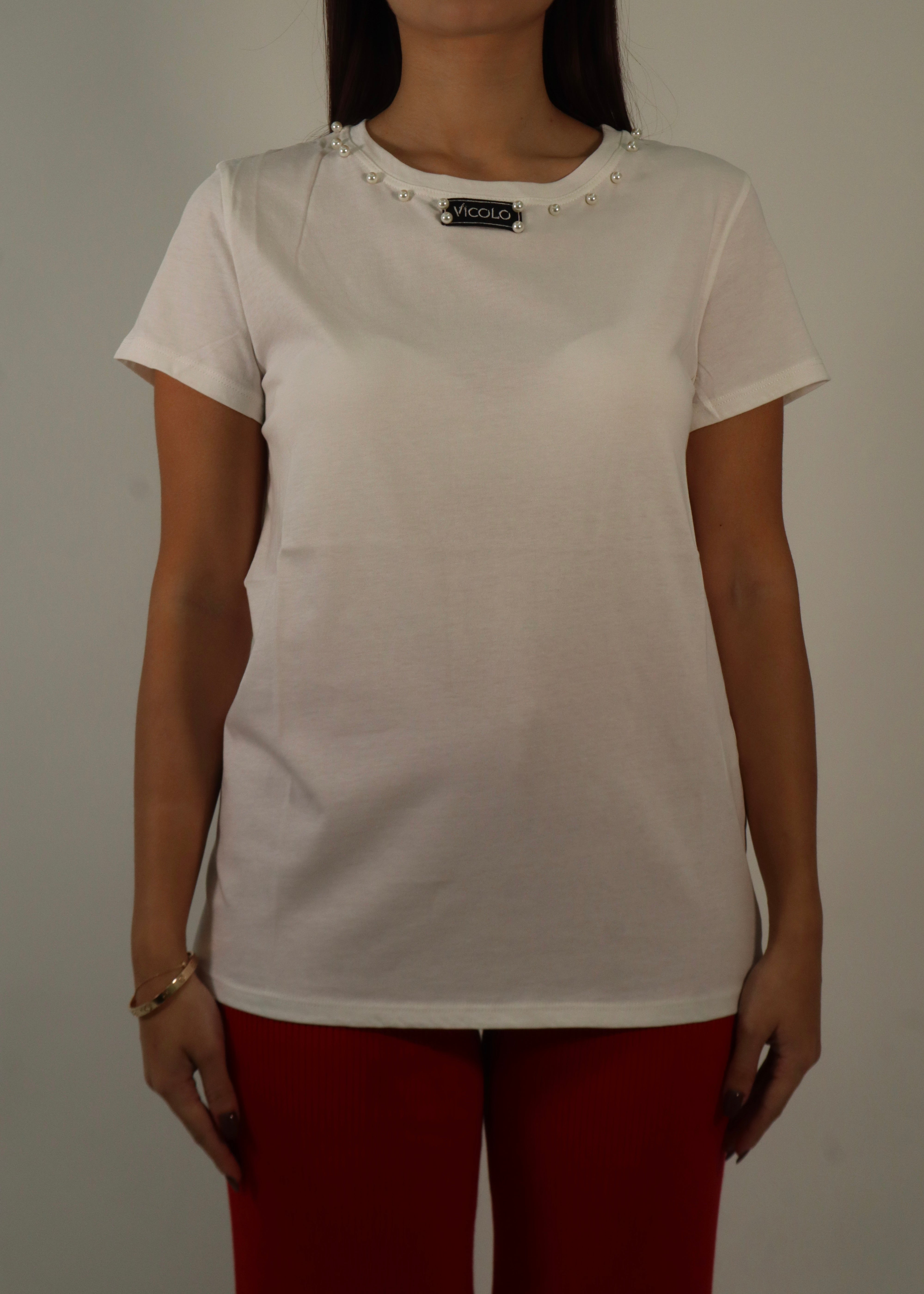 SIMPLE T-SHIRT WITH BEADS