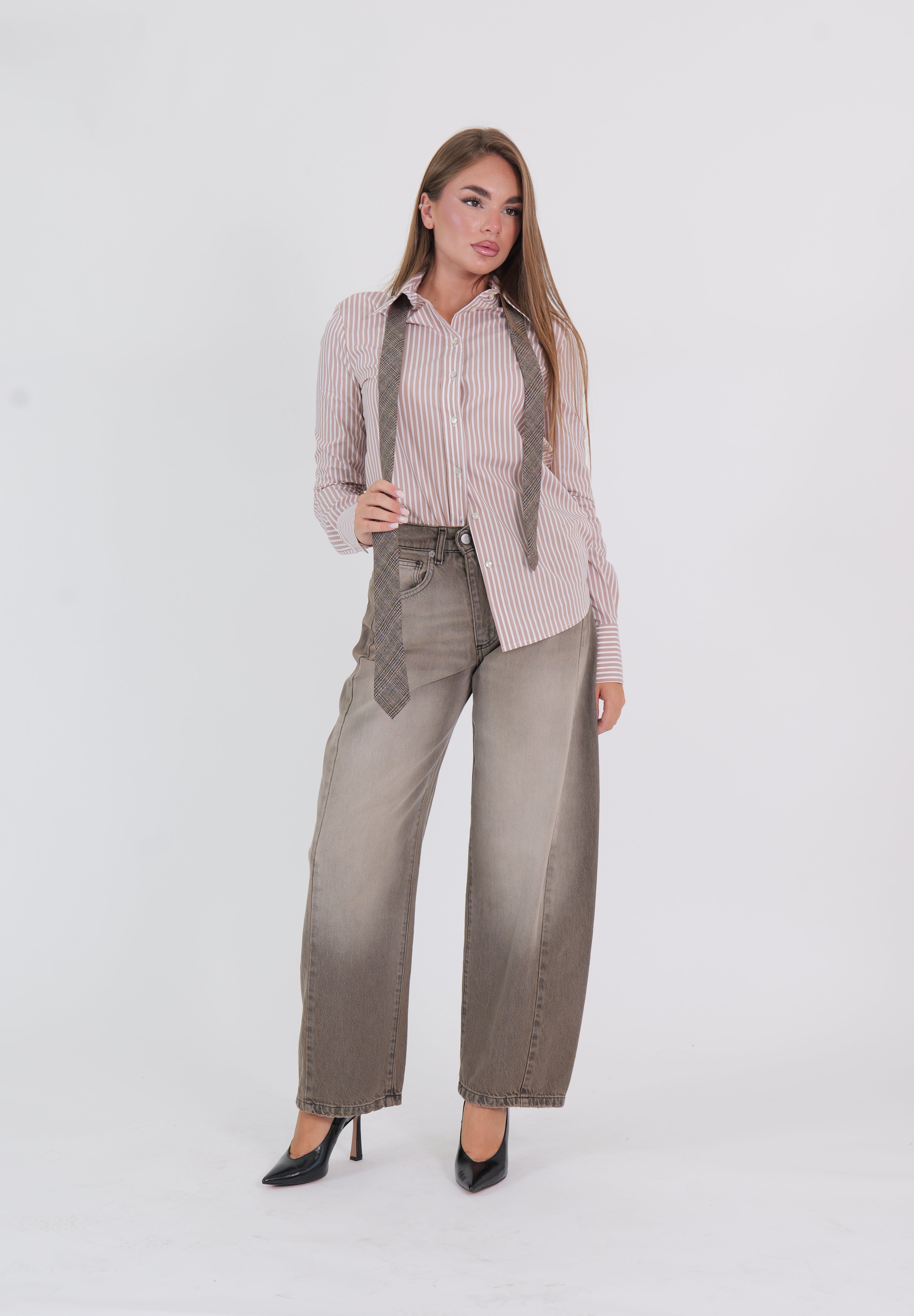 JEANS LUCY GRIGIO SABBIATO
