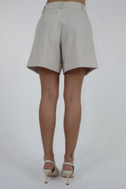 SHORT BEIGE
