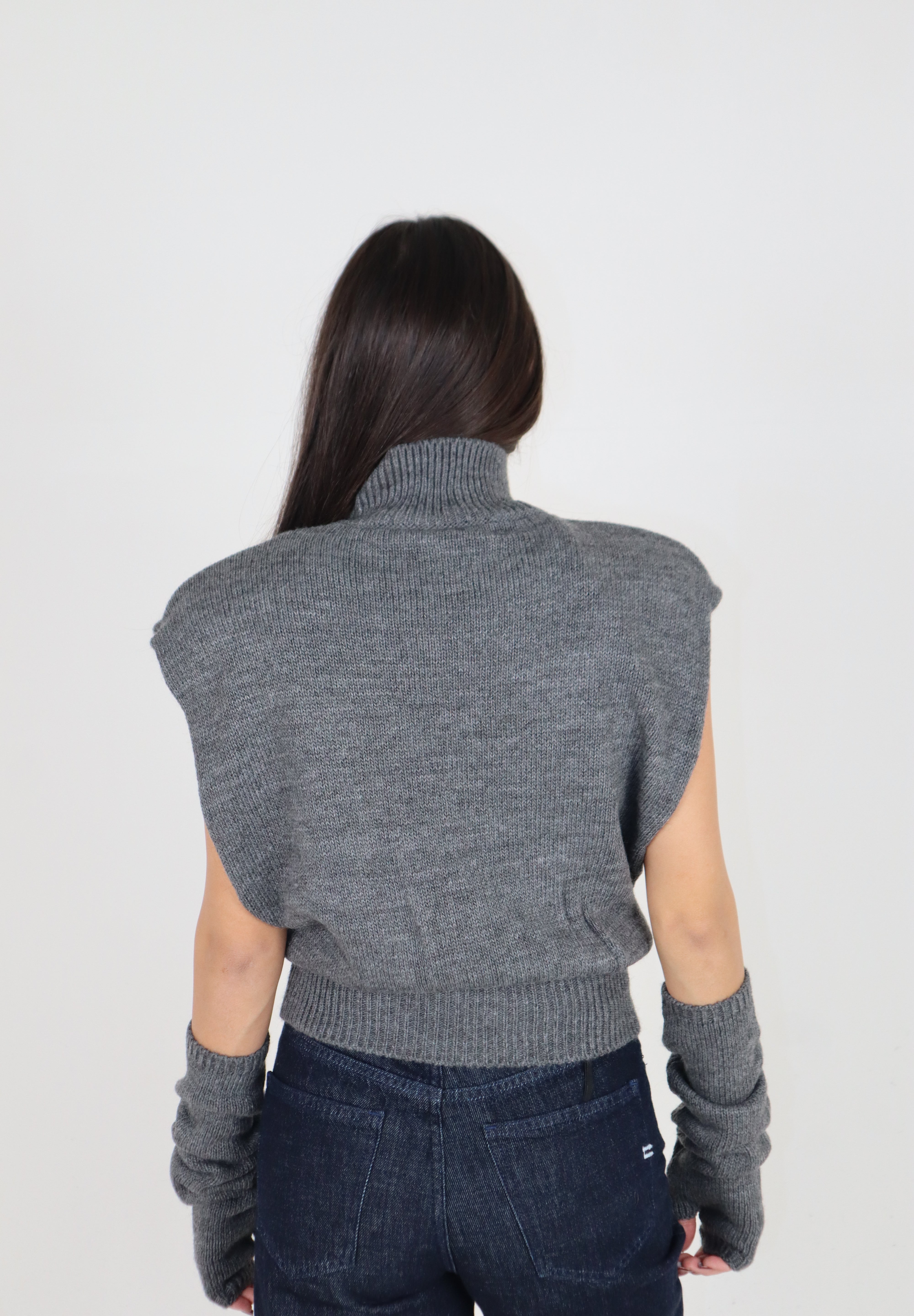 MAGLIONCINO CON MANICOTTI