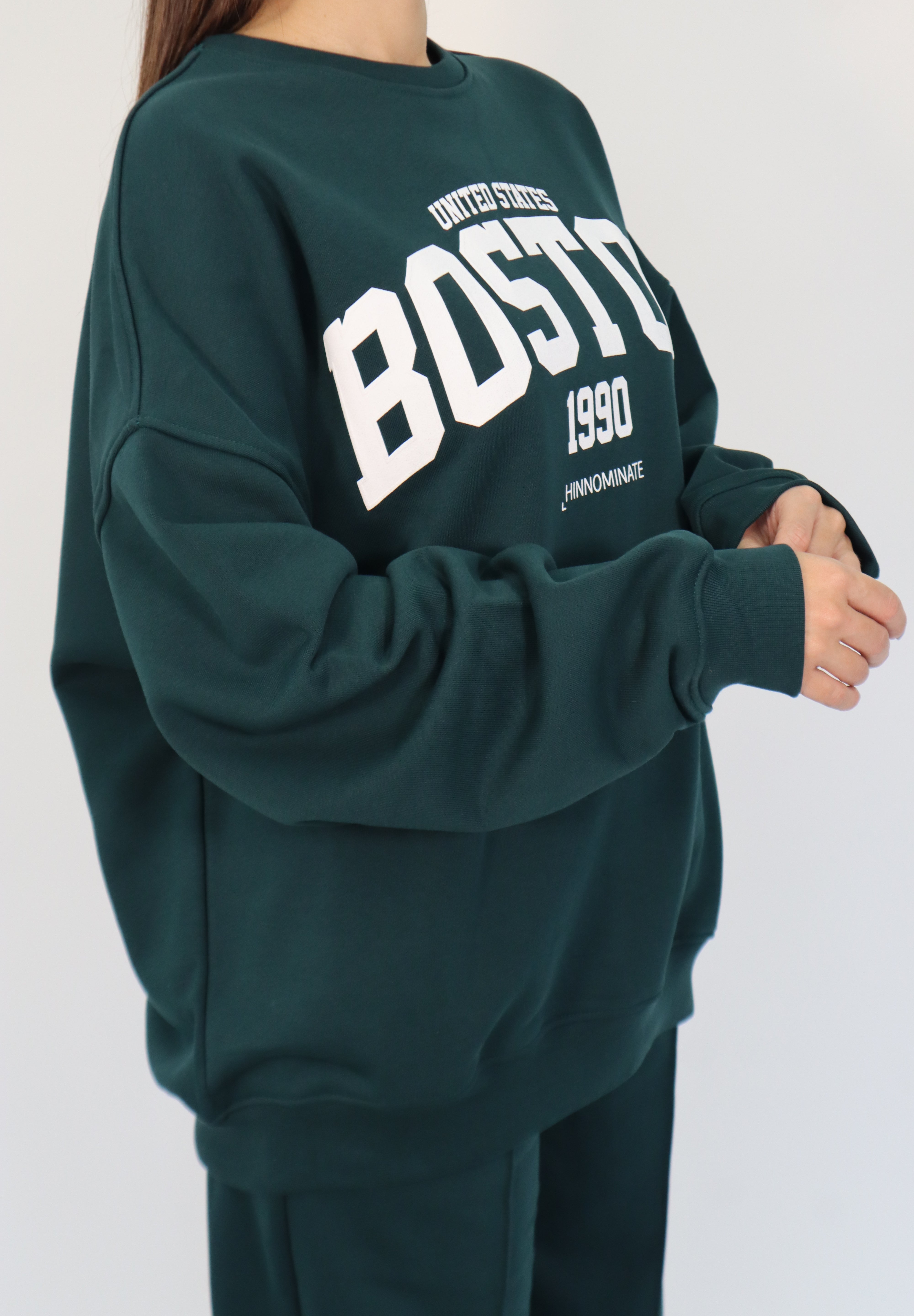 OVER BOSTON ROUND NECK SWEATSHIRT