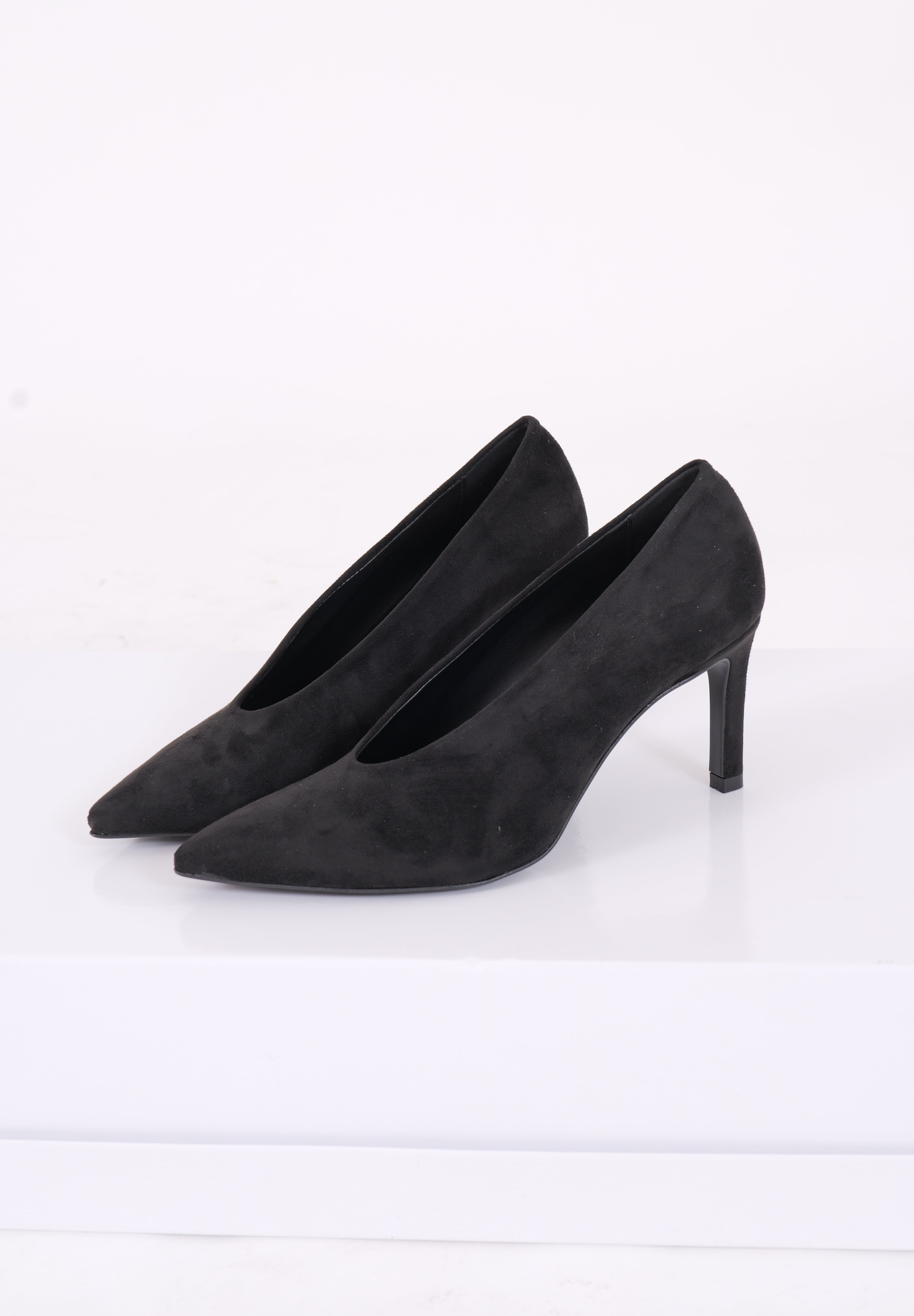 DÉCOLLETÉ CAMOSCIO NERO