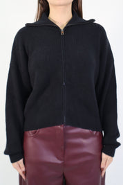 PULL IN MAGLIA CON ZIP