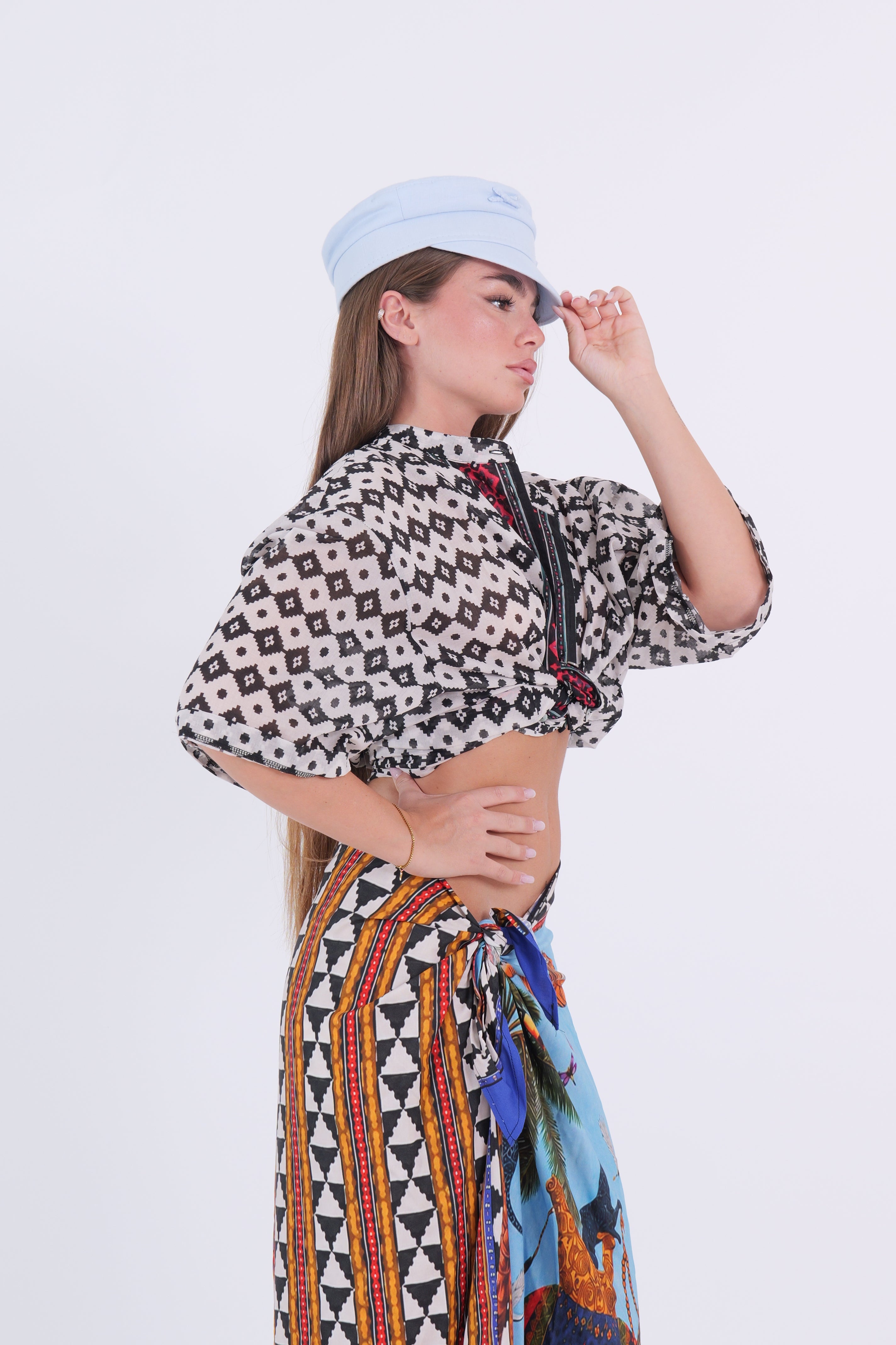 CAMICIA ETNICA NERA E BIANCA