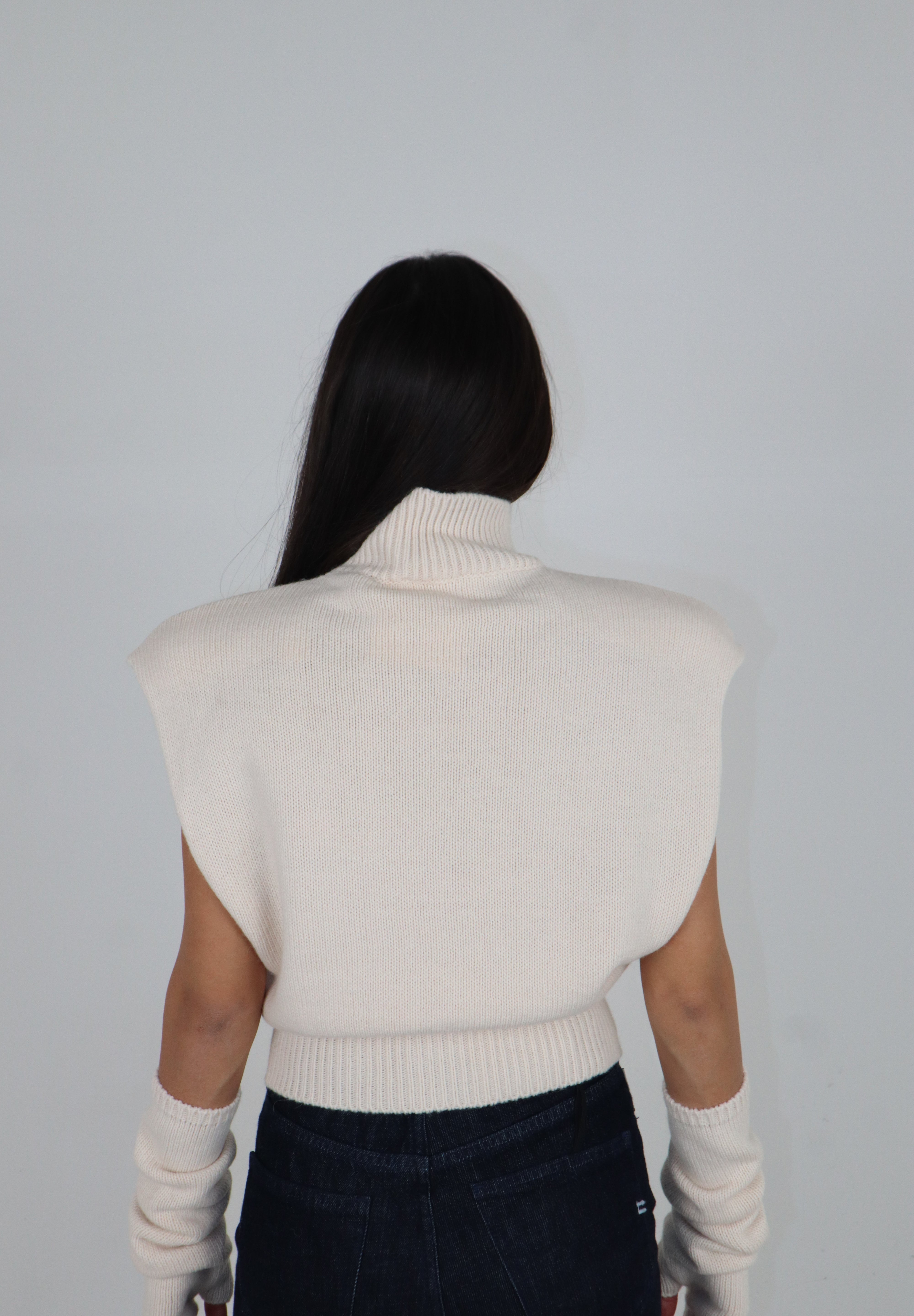 MAGLIONCINO CON MANICOTTI