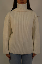 Maglione over collo alto