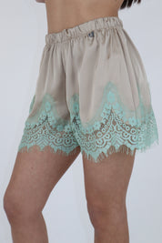 SHORT NEREA SATIN BEIGE