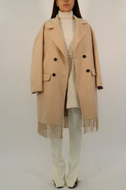 COAT WITH FRINGES ON THE SHORT BOTTOM