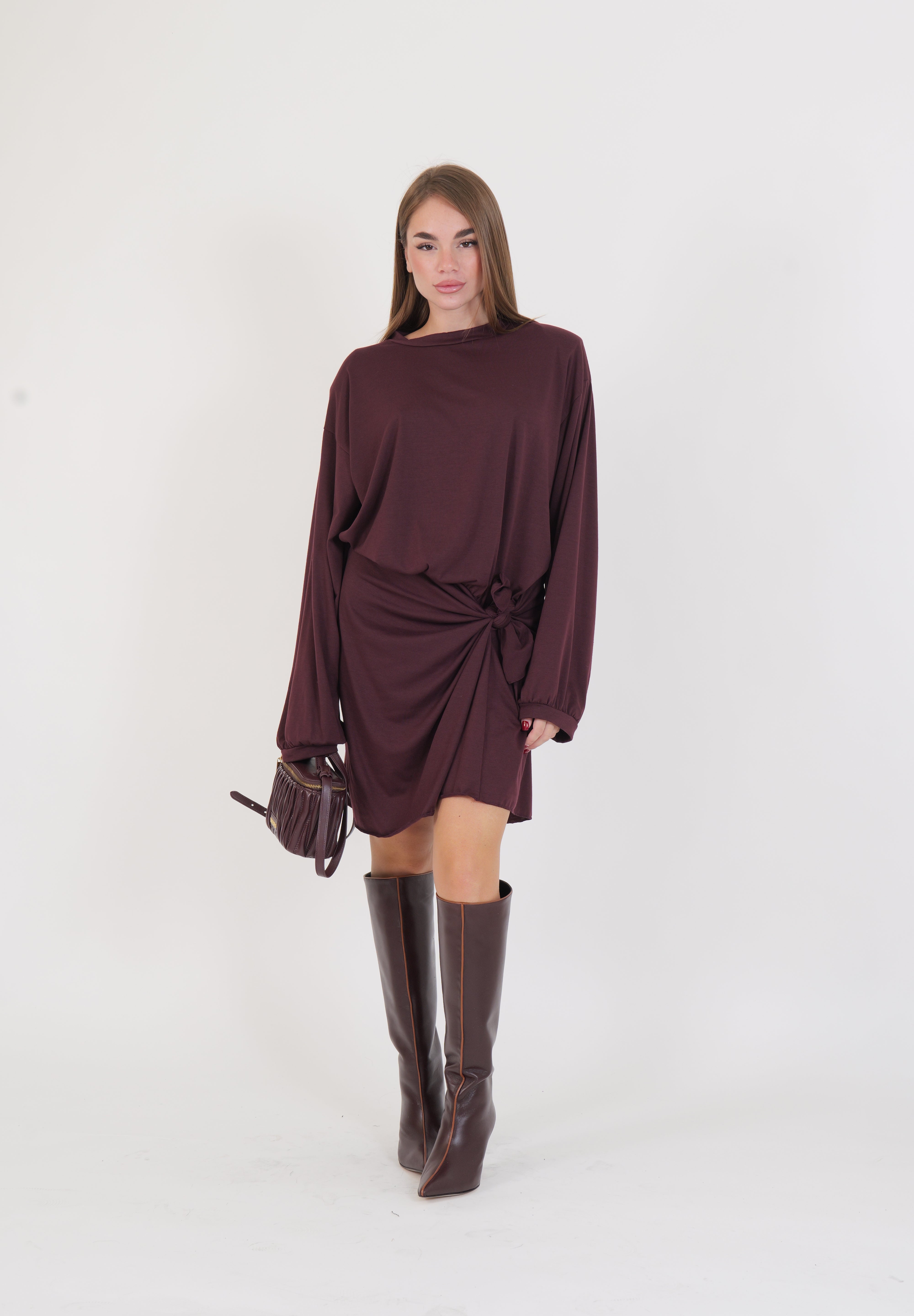 ABITO CORTO BORDEAUX NODO