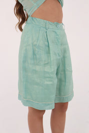 SHORT GREEN