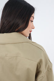 TRENCH CORTO