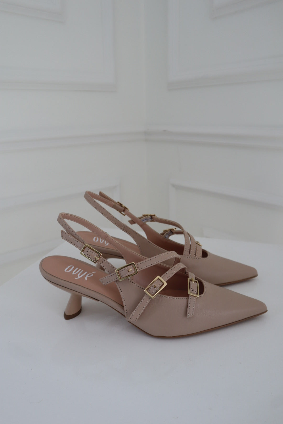 SLINGBACK CON FIBBIE