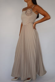 DRESS REBEYA