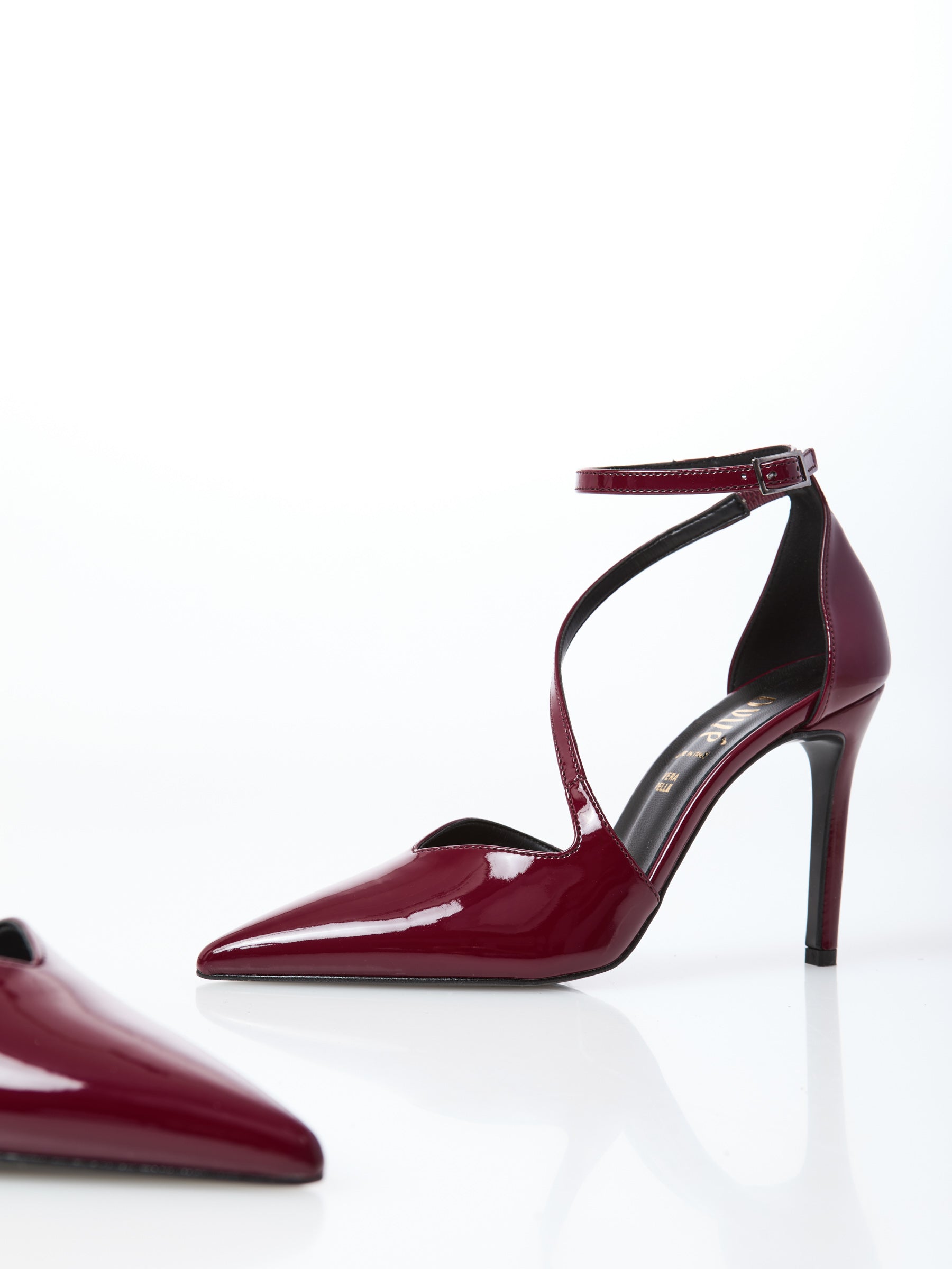 DÉCOLLETÉ VERNICE BORDEAUX