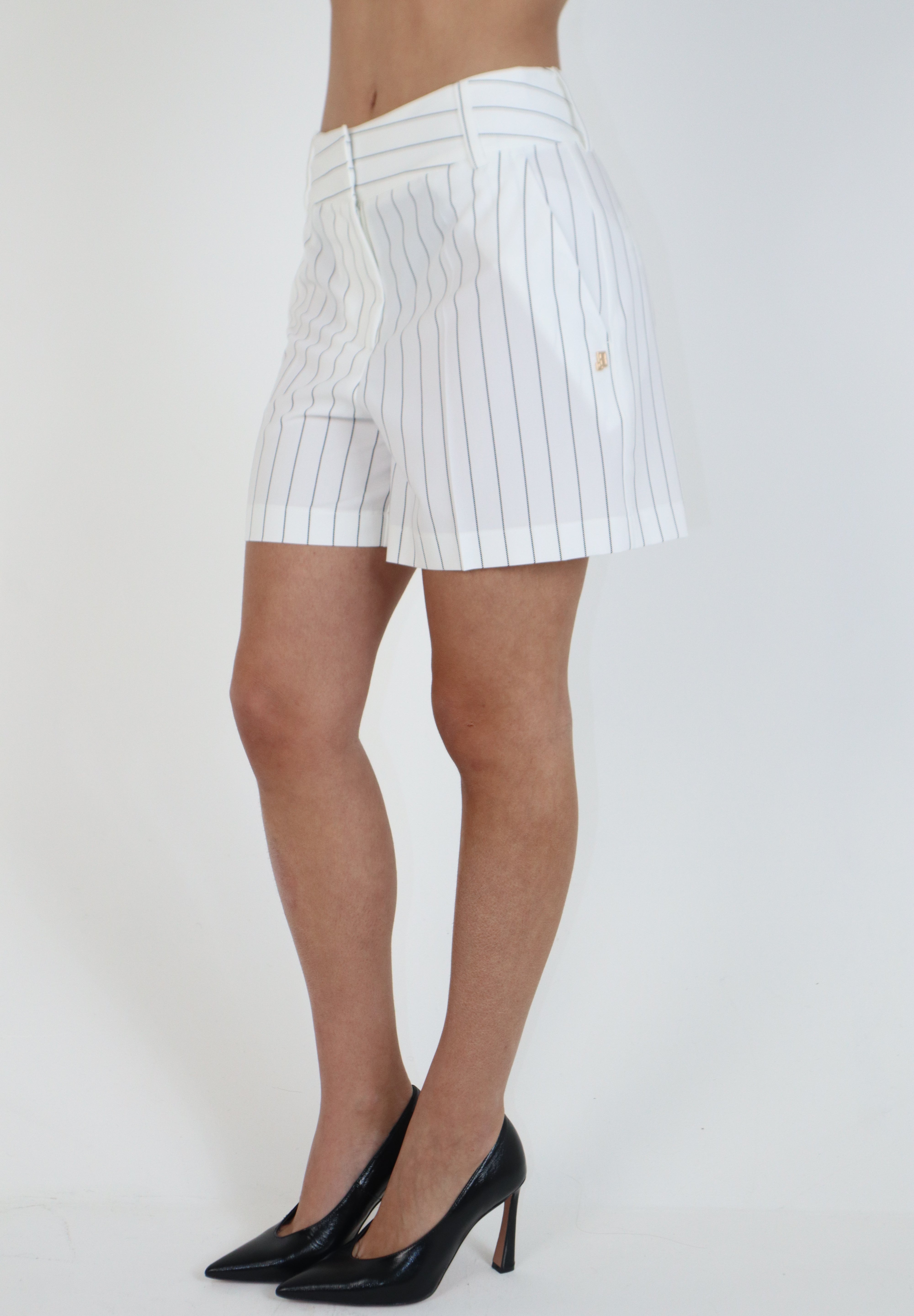 SHORT GESSATO WHITE
